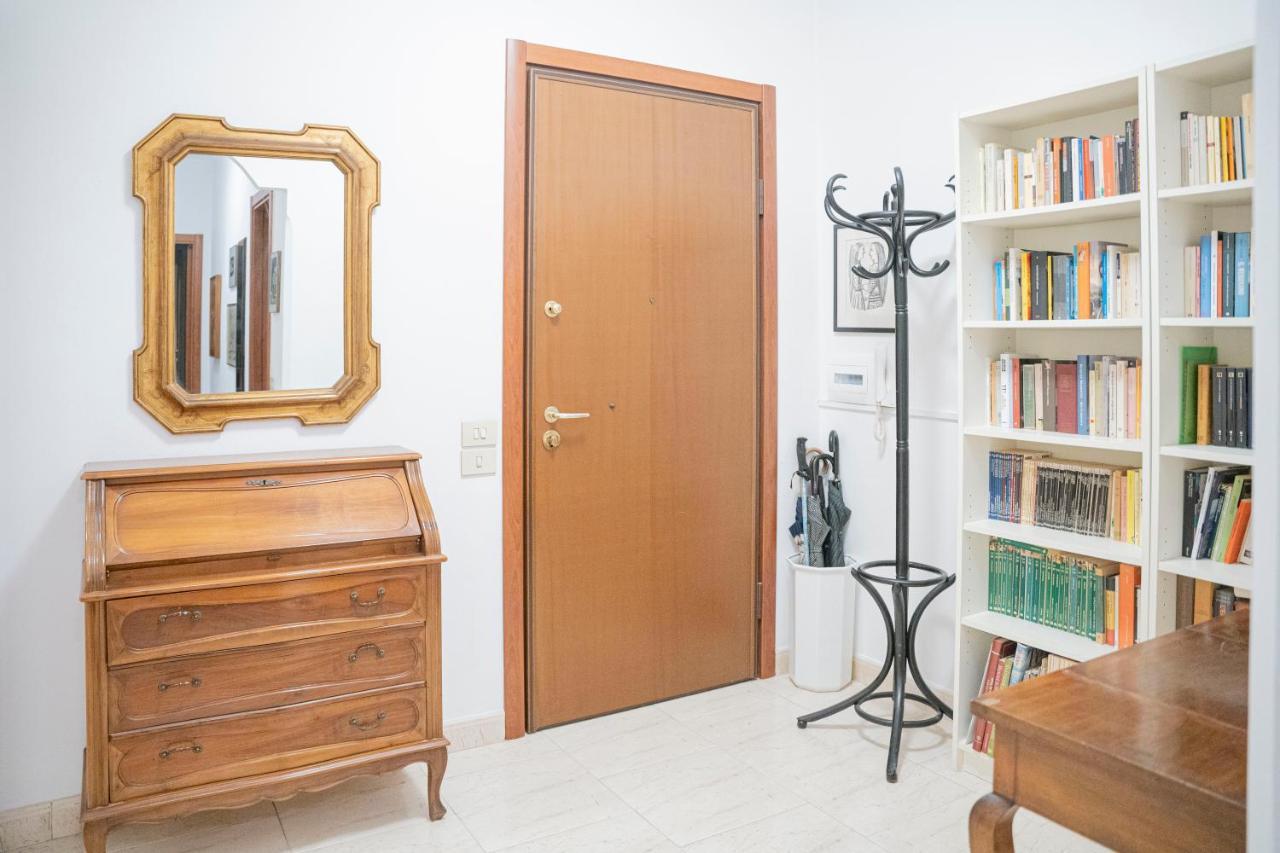 076 - Casa La Libreria, Centro Citta Di Chiavari, 500 Metri Da Mare E Spiagge - 2 Camere Da Letto Bagian luar foto